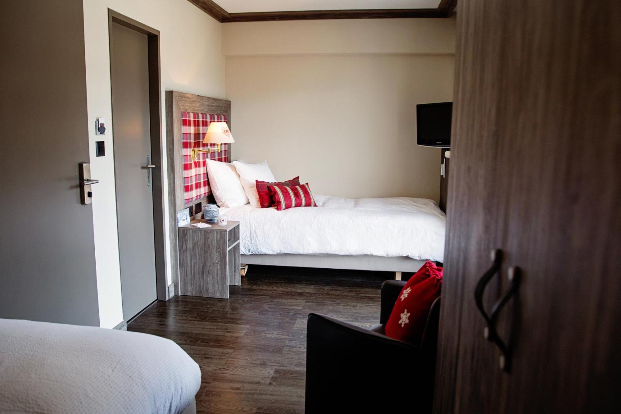 Bristol Hotel 3*